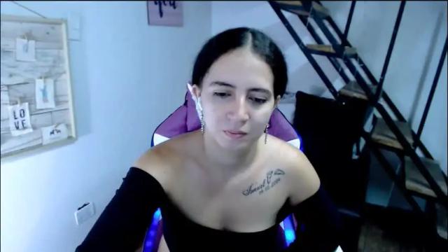 Image 6 of samantha2girl Stream on Chaturbate on 26 days ago