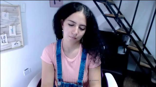 Image 4 of samantha2girl Stream on Chaturbate on 25 days ago