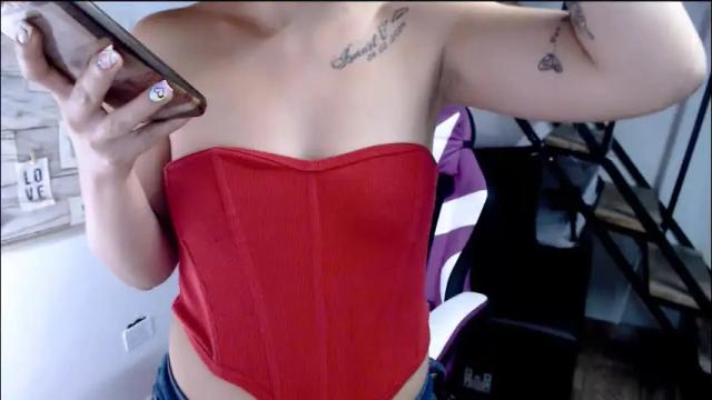 Image 6 of samantha2girl Stream on Chaturbate on 24 days ago