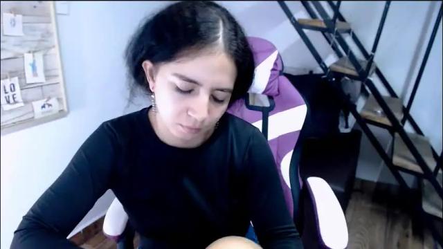 Image 8 of samantha2girl Stream on Chaturbate on 20 days ago