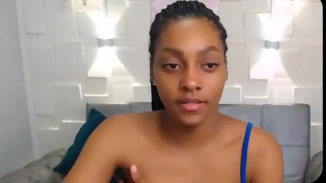 Image 8 of samantha__evanns Stream on Chaturbate on 16 months ago