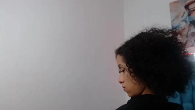 Image 8 of samantha__stone_ Stream on Chaturbate on 14 months ago