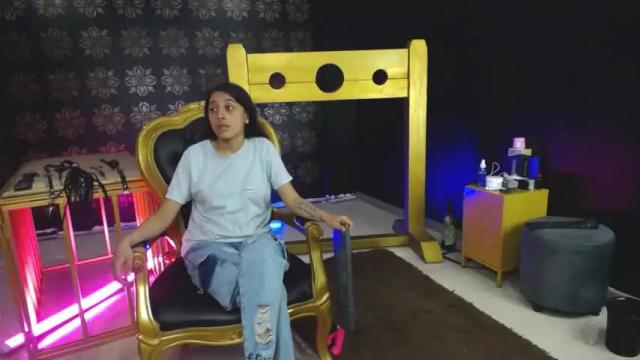 Image 4 of samantha_clea Stream on Chaturbate on 14 months ago