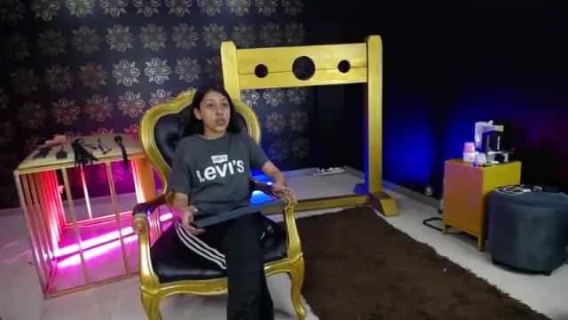 Image 3 of samantha_clea Stream on Chaturbate on 13 months ago
