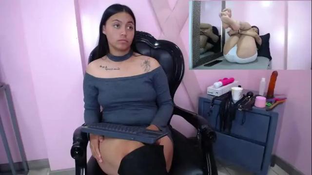 Image 4 of samantha_clea Stream on Chaturbate on 9 days ago