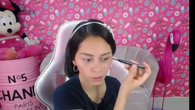 Image 3 of samantha_collins_a Stream on Chaturbate on 17 months ago