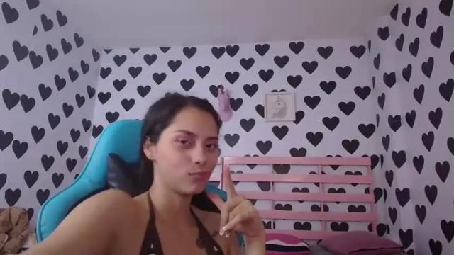 Image 3 of samantha_collins_a Stream on Chaturbate on 12 months ago