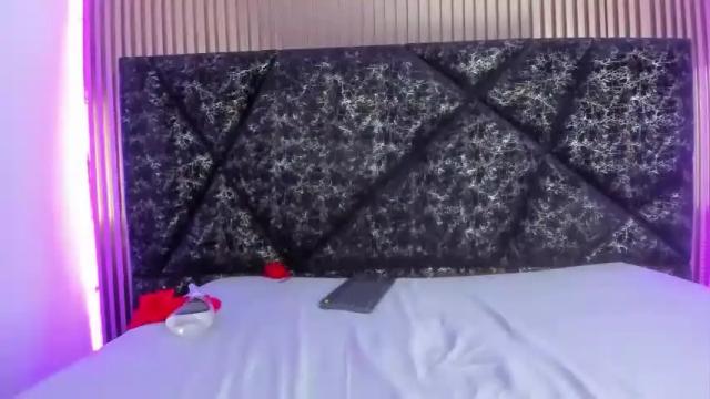 Image 11 of samantha_daviss Stream on Chaturbate on 14 months ago