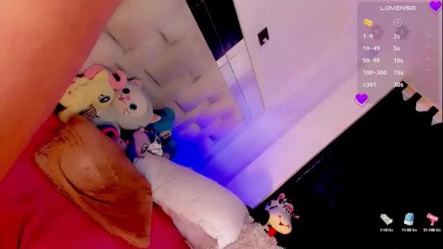 Image 10 of samantha_duke66 Stream on Chaturbate on 3 months ago