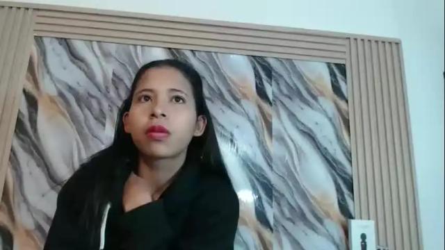 Image 2 of samantha_fox_squirt Stream on Chaturbate on 17 days ago