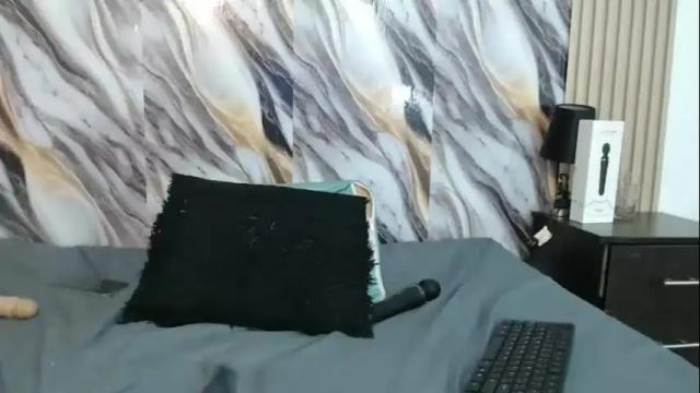 Thumbnail 3, samantha_fox_squirt's Stream at Chaturbate, 2 months ago