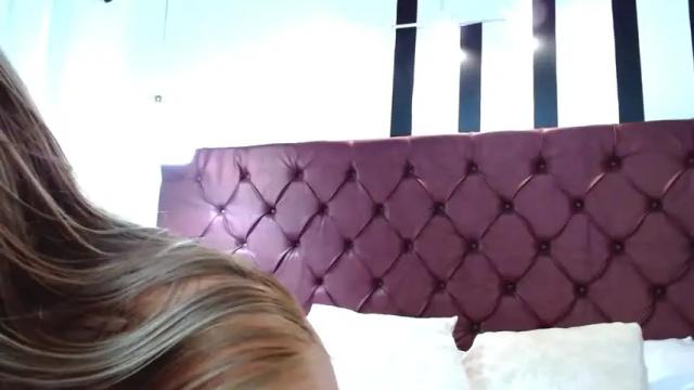 Image 8 of samantha_mansson Stream on Chaturbate on 15 months ago