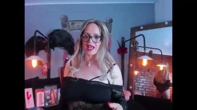 Image 2 of samantha_mature56 Stream on Chaturbate on 10 days ago
