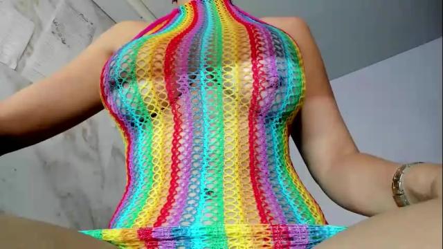 Image 3 of samantha_milfs Stream on Chaturbate on 2 months ago