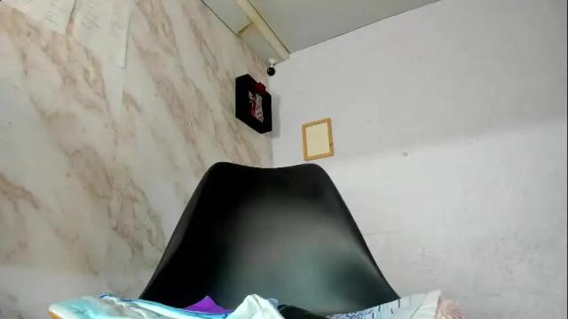 Image 6 of samantha_milfs Stream on Chaturbate on 2 months ago