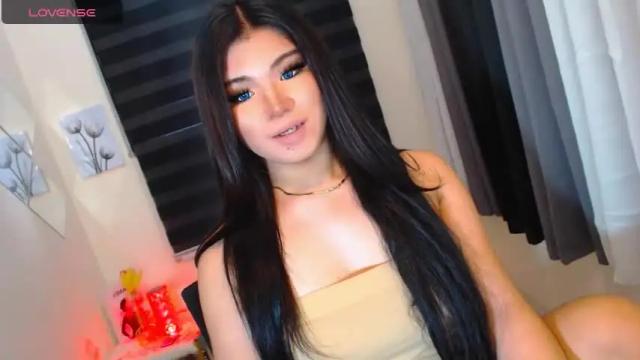 Image 12 of samantha_riches Stream on Chaturbate on 14 months ago