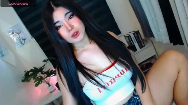 Image 10 of samantha_riches Stream on Chaturbate on 16 months ago
