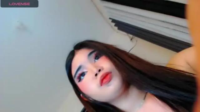 Image 12 of samantha_riches Stream on Chaturbate on 16 months ago