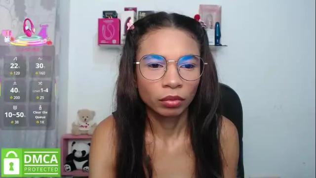 Image 3 of samanthaa_queen Stream on Chaturbate on 2 months ago