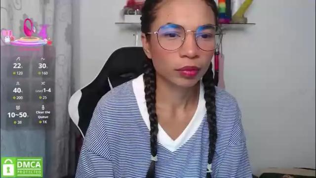 Image 3 of samanthaa_queen Stream on Chaturbate on 4 days ago