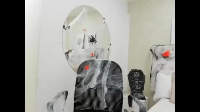 Image 2 of samanthaa_roberts Stream on Chaturbate on 21 months ago
