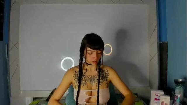 Image 2 of samanthaa_smitth Stream on Chaturbate on 1 month ago