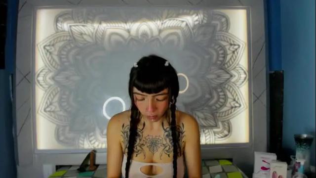 Image 4 of samanthaa_smitth Stream on Chaturbate on 1 month ago