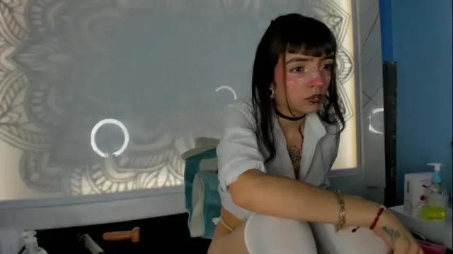 Image 3 of samanthaa_smitth Stream on Chaturbate on 24 days ago