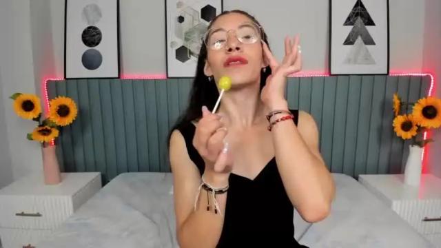 Image 4 of samanthaa_taylor__ Stream on Chaturbate on 14 months ago