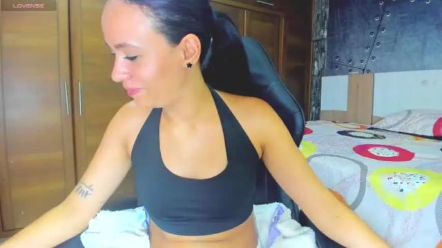 Image 4 of samanthaa_xuee Stream on Chaturbate on 12 months ago
