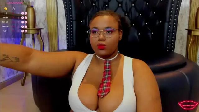 Image 12 of samanthaajackson Stream on Chaturbate on 24 months ago