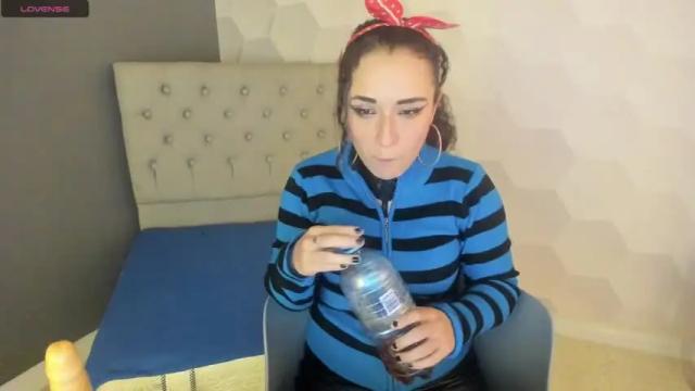 Image 11 of samanthaanderson Stream on Chaturbate on 17 months ago