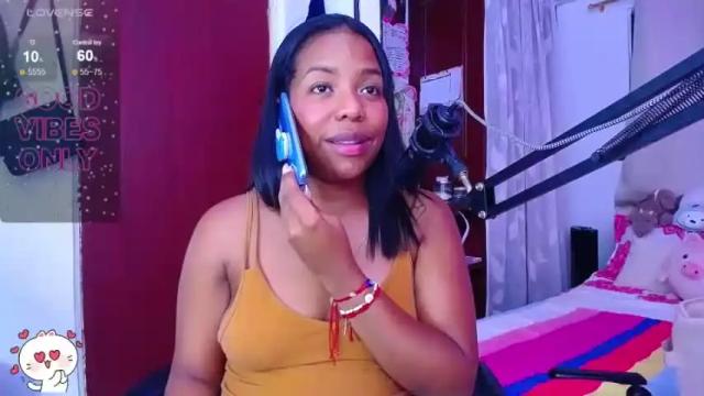 Image 4 of samanthabloom570089 Stream on Chaturbate on 16 months ago