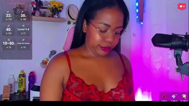 Image 11 of samanthabloom570089 Stream on Chaturbate on 9 months ago