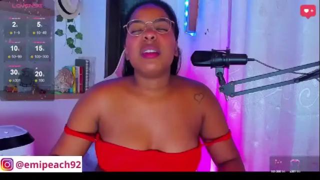 Image 11 of samanthabloom570089 Stream on Chaturbate on 1 month ago