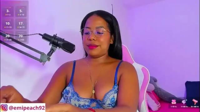 Image 11 of samanthabloom570089 Stream on Chaturbate on 5 months ago