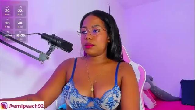 Image 12 of samanthabloom570089 Stream on Chaturbate on 5 months ago