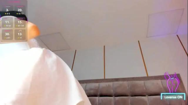 Image 12 of samanthaclay Stream on Chaturbate on 25 days ago