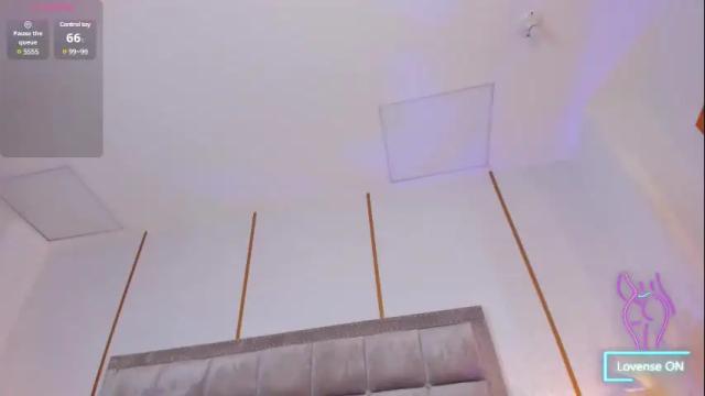 Image 3 of samanthaclay Stream on Chaturbate on 16 days ago