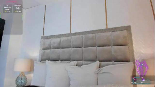 Image 8 of samanthaclay Stream on Chaturbate on 3 days ago