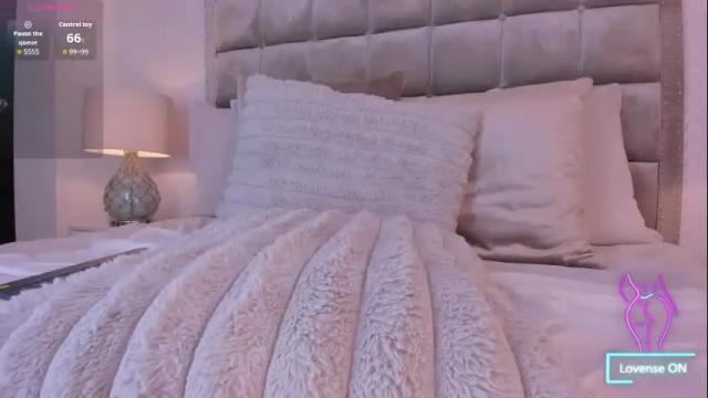 Image 11 of samanthaclay Stream on Chaturbate on 5 months ago