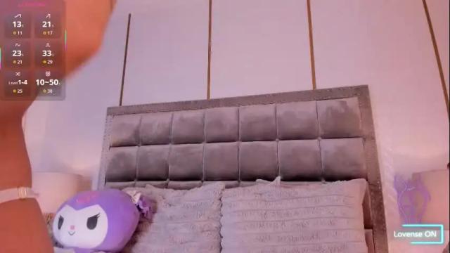 Image 2 of samanthaclay Stream on Chaturbate on 5 months ago