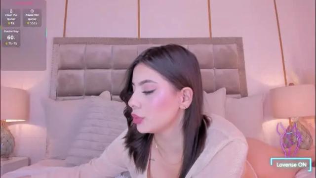 Image 12 of samanthaclay Stream on Chaturbate on 4 months ago