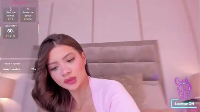 Image 6 of samanthaclay Stream on Chaturbate on 3 months ago