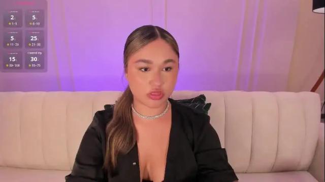 Image 3 of samanthaconnor_ Stream on Chaturbate on 2 days ago