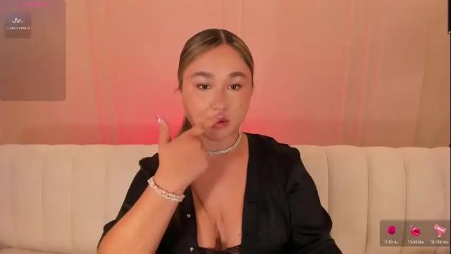 Image 6 of samanthaconnor_ Stream on Chaturbate on 2 days ago