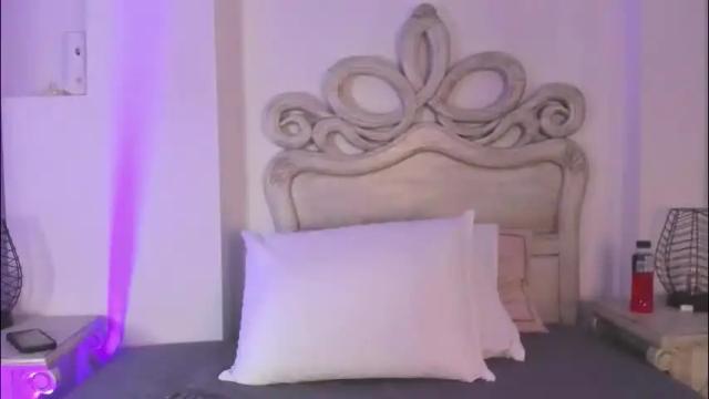 Image 3 of samanthaferrer_ Stream on Chaturbate on 6 days ago