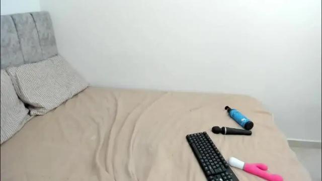 Image 3 of samanthakt2 Stream on Chaturbate on 4 months ago