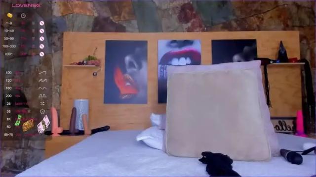 Image 4 of samanthalara_ Stream on Chaturbate on 22 months ago