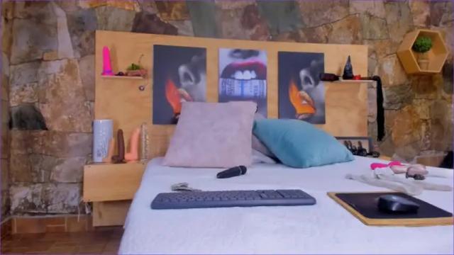 Image 7 of samanthalara_ Stream on Chaturbate on 21 months ago